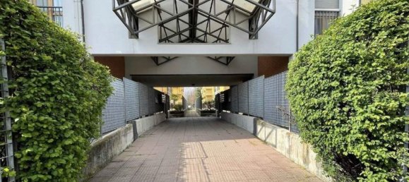 3 rooms Apartment in Canegrate, Italy No. 158564 7