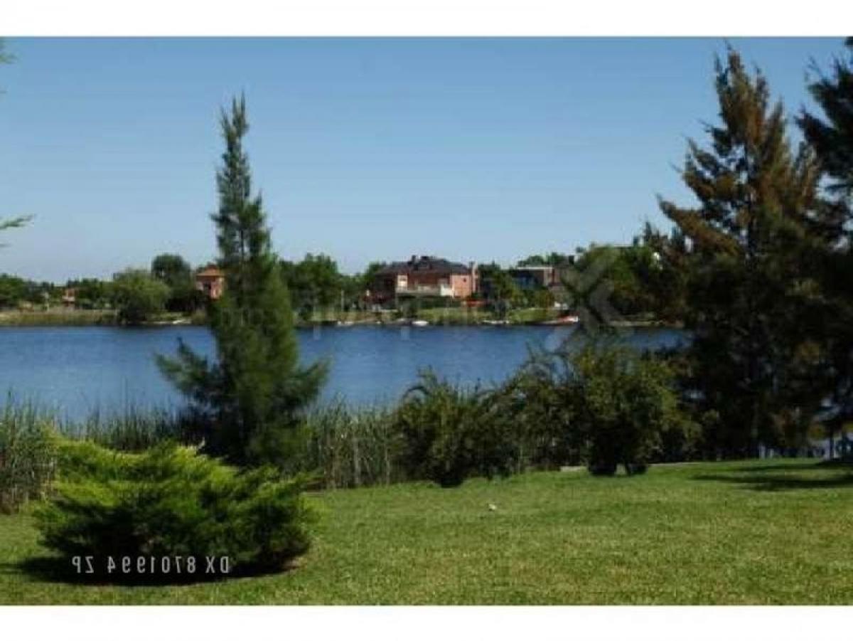  Land in Tigre, Argentina No. 42198