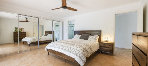 4 bedrooms House in Sandy Crossing, Australia No. 893 9