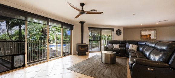 4 bedrooms House in Sandy Crossing, Australia No. 893 2