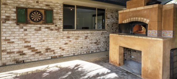 4 bedrooms House in Sandy Crossing, Australia No. 893 16