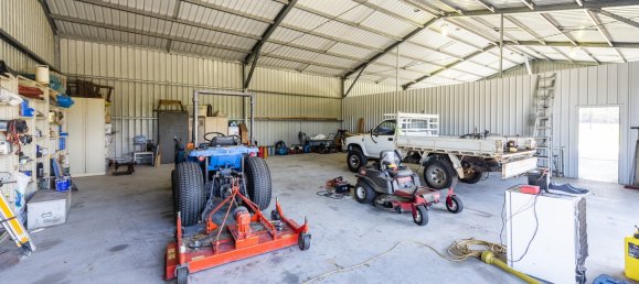 4 bedrooms House in Sandy Crossing, Australia No. 893 26