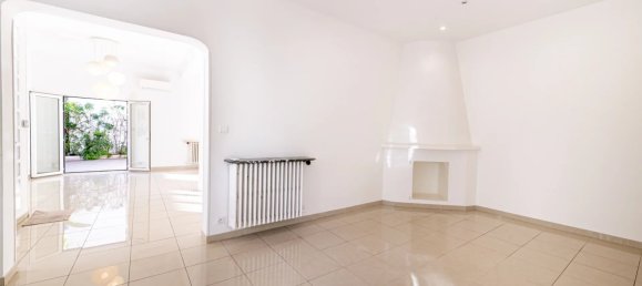 Propiedad comercial de 3 dormitorios en Nice, France No. 1919 14