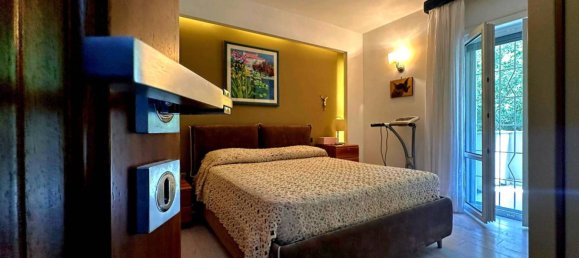 Apartamento de 5 dormitorios en Salerno, Italy No. 346868 4