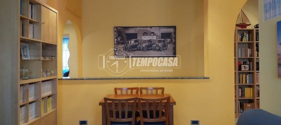 2-salle Appartement à Novate Milanese, Italy No. 61668 19