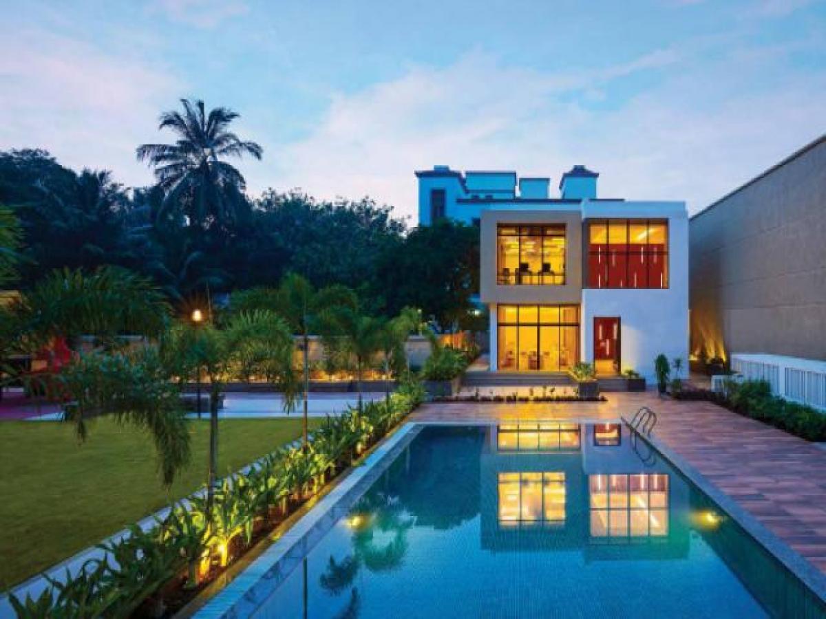 2 bedrooms House in Mumbai, India No. 56800