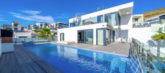 4 bedrooms House in Alicante, Spain No. 134574 3