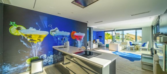 4 bedrooms House in Alicante, Spain No. 134574 10