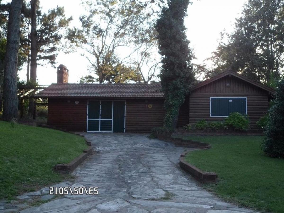 3 bedrooms House in Mar del Plata, Argentina No. 65020