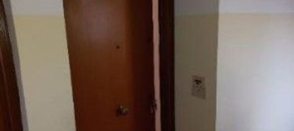 4 bedrooms Apartment in Mirano, Italy No. 318159 6