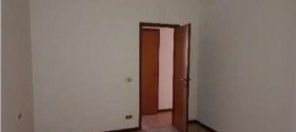 4 bedrooms Apartment in Mirano, Italy No. 318159 4