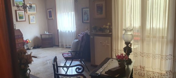 5 rooms Apartment in Novi Ligure, Italy No. 110884 8