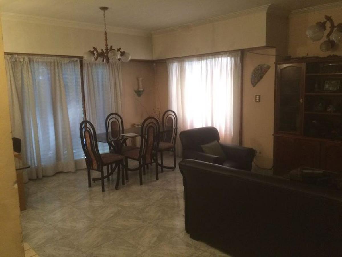 3 bedrooms House in Mar del Plata, Argentina No. 66496