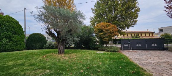8-Zimmer Haus in Montebelluna, Italy, Nr. 133285 6