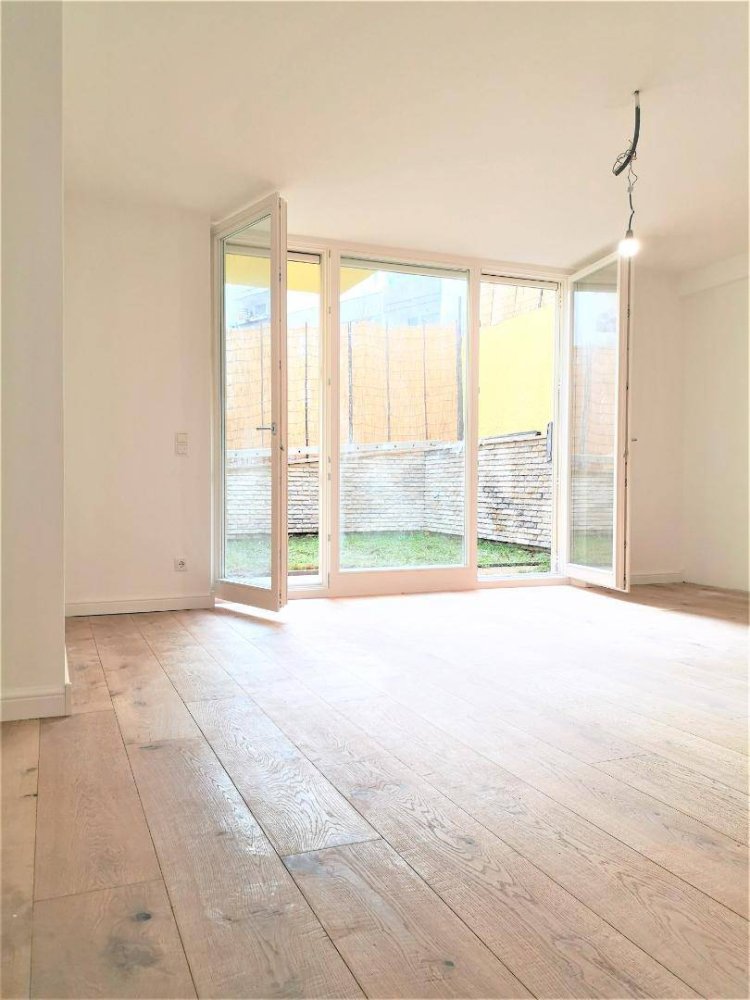 Квартира с 3 спальнями в Хитцинг, Австрия № 143317