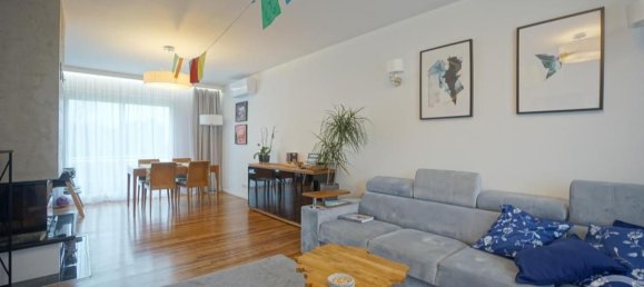 Дом с 4 спальнями в Жуэ-ле-Тур, Франция № 256807 9