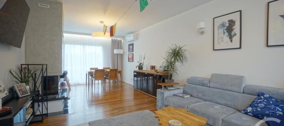 Дом с 4 спальнями в Жуэ-ле-Тур, Франция № 256807 11