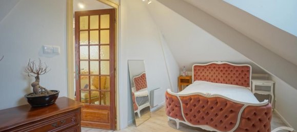 Дом с 4 спальнями в Жуэ-ле-Тур, Франция № 256807 32