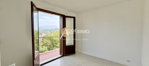 Квартира с 4 комнатами в Тулон, Франция № 339500 5