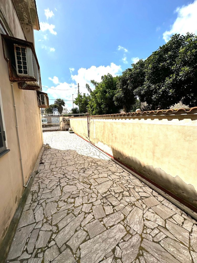 3 bedrooms Apartment in Fiumicino, Italy No. 372124