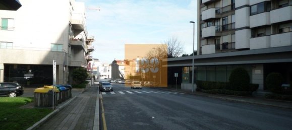 5136m² Commercial property in Porto, Portugal No. 50363 3