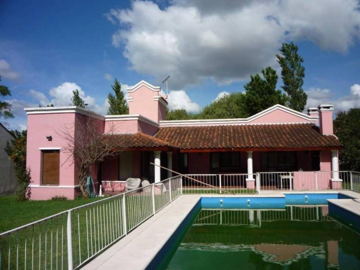 2 bedrooms House in Escobar, Argentina No. 70274