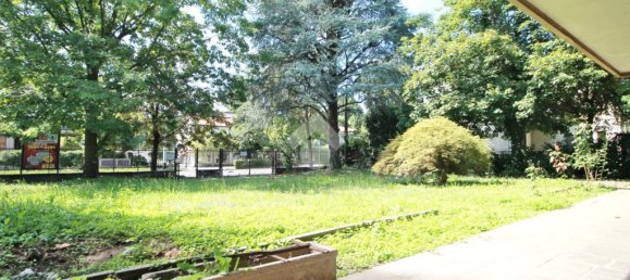 5 bedrooms Villa in Mariano Comense, Italy No. 298373 6