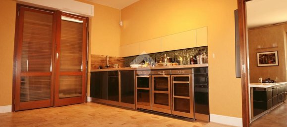 5 bedrooms Villa in Mariano Comense, Italy No. 298373 23