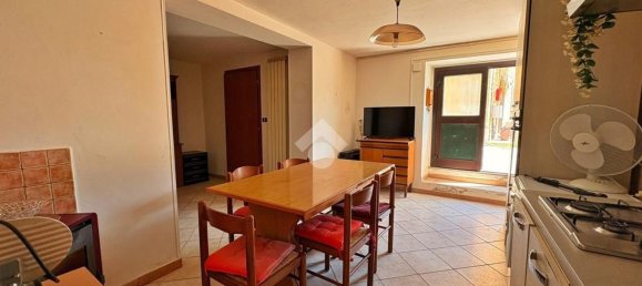 5 rooms House in Gualdo Tadino, Italy No. 273807 4