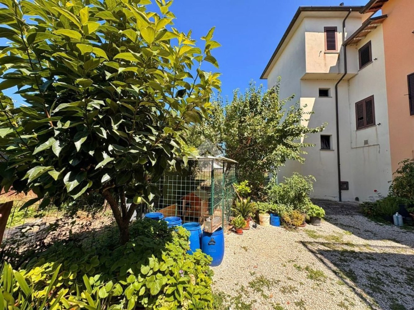 5 rooms House in Gualdo Tadino, Italy No. 273807