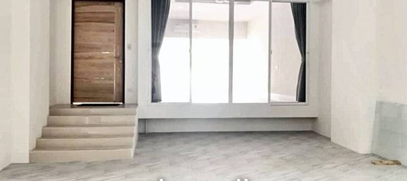 4 bedrooms Bungalow in Bangkok, Thailand No. 15093 6