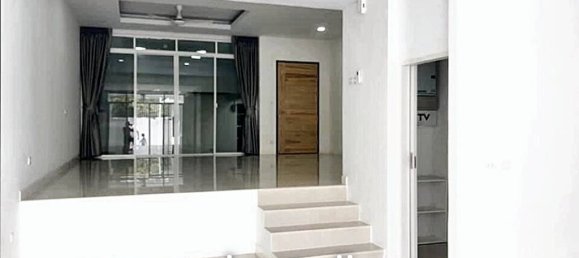 4 bedrooms Bungalow in Bangkok, Thailand No. 15093 7