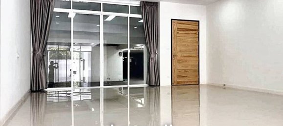 4 bedrooms Bungalow in Bangkok, Thailand No. 15093 9