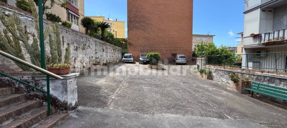 2 bedrooms Apartment in Naples, Italy No. 319142 5