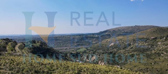 5 غرف نوم قطعة أرض في Noto, Italy رقم 90110 26