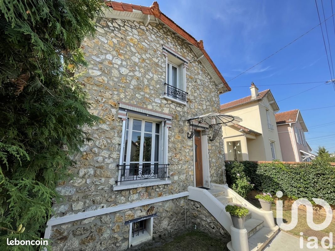 Casa T3 em Beauchamp, France N.º 327230