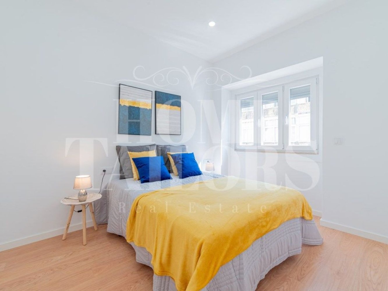 3 bedrooms Apartment in Lisbon, Portugal No. 236499