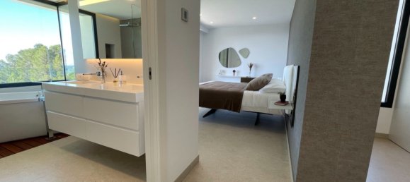 3 bedrooms Villa in Altea, Spain No. 2687 2