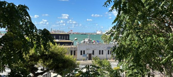 4 bedrooms Apartment in Bari, Italy No. 316734 23