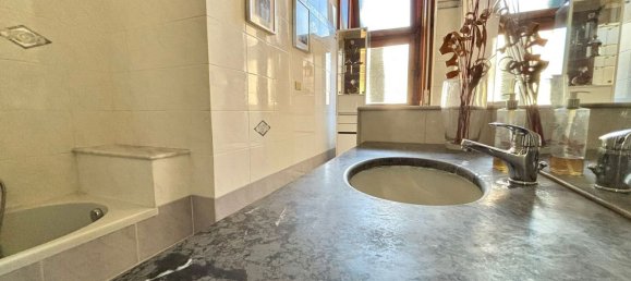 4 bedrooms Apartment in Bari, Italy No. 316734 12