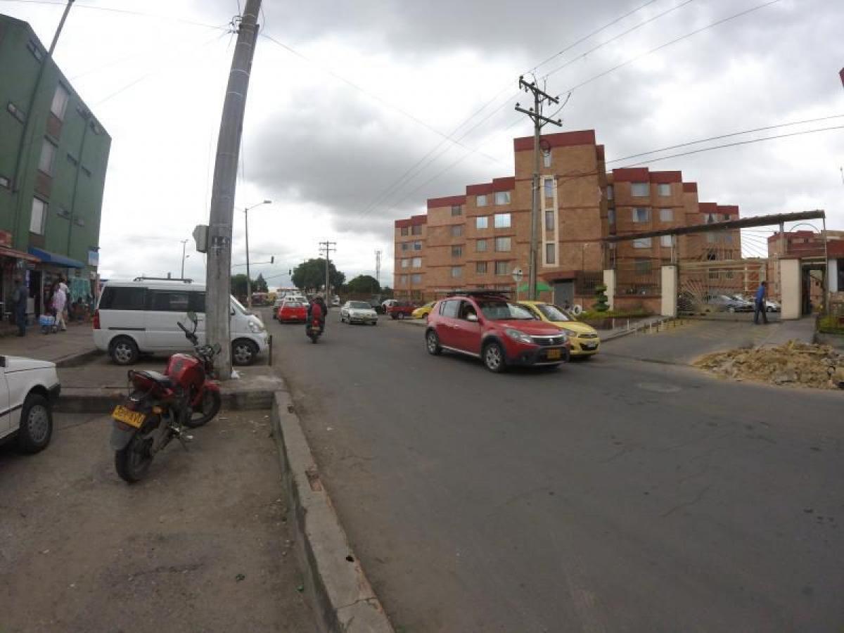 Casa de 2 dormitorios en Bogotá, Colombia No. 13934