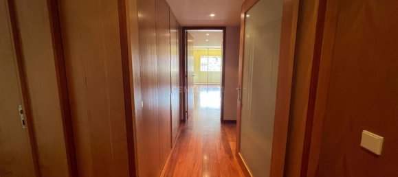 3 bedrooms Apartment in Porto, Portugal No. 97838 7