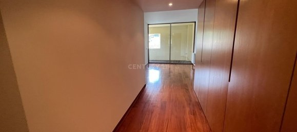 3 bedrooms Apartment in Porto, Portugal No. 97838 6