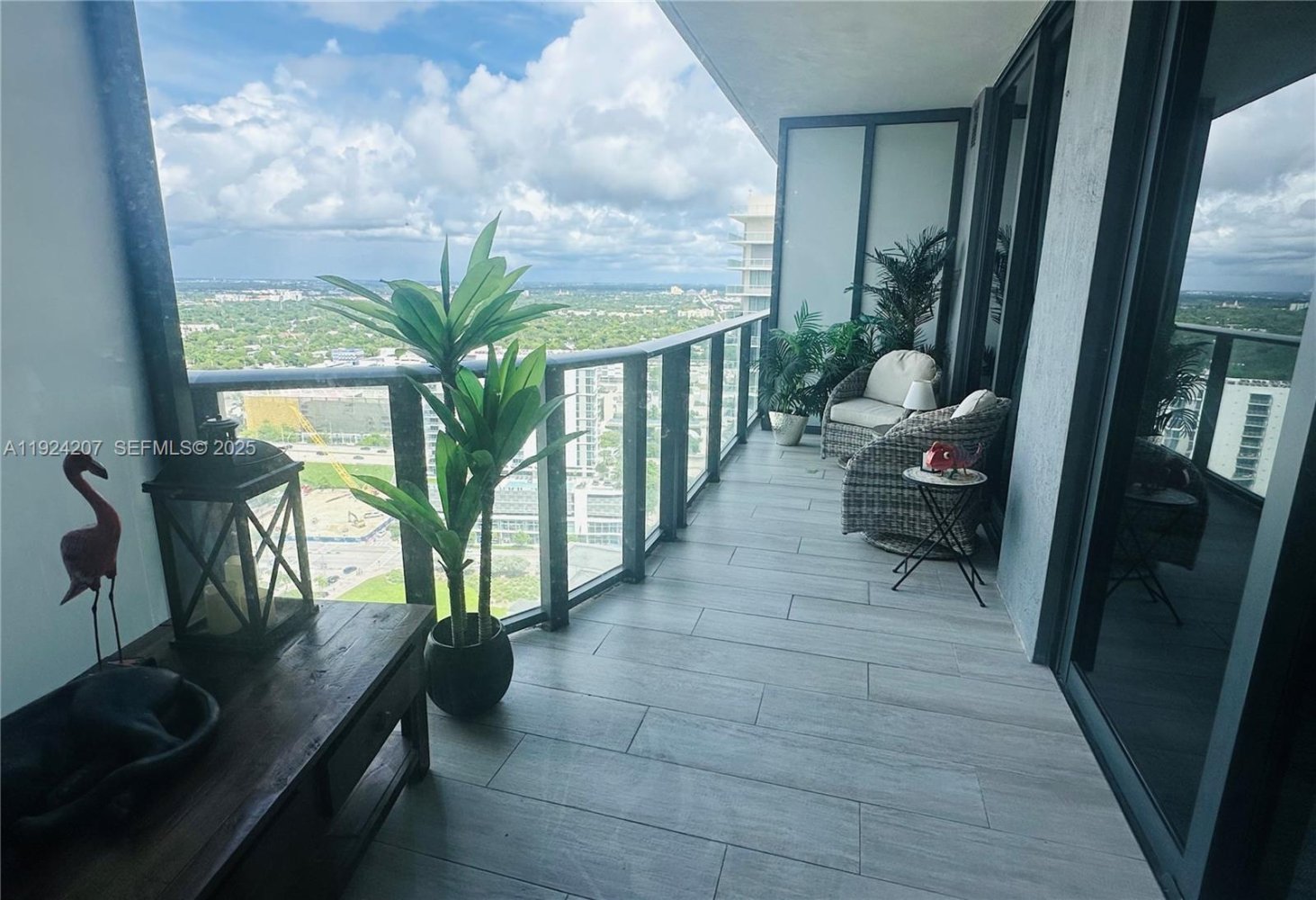 1 Schlafzimmer Gewerbliche Immobilien in Miami, USA, Nr. 614779