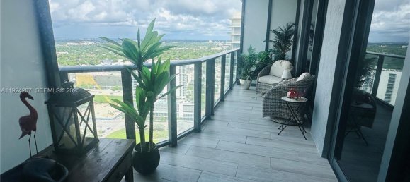 1 Schlafzimmer Gewerbliche Immobilien in Miami, USA, Nr. 614779 3