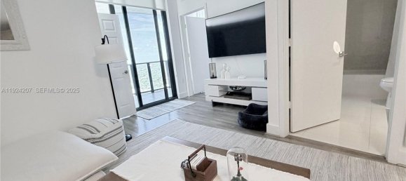 1 Schlafzimmer Gewerbliche Immobilien in Miami, USA, Nr. 614779 17