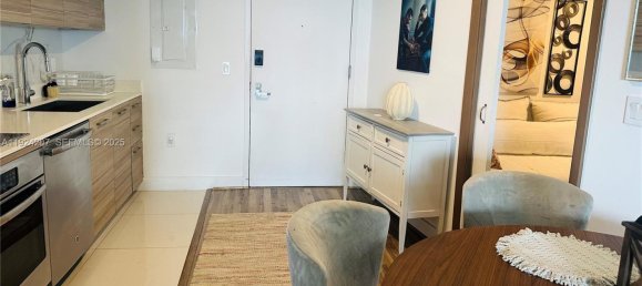 1 Schlafzimmer Gewerbliche Immobilien in Miami, USA, Nr. 614779 10