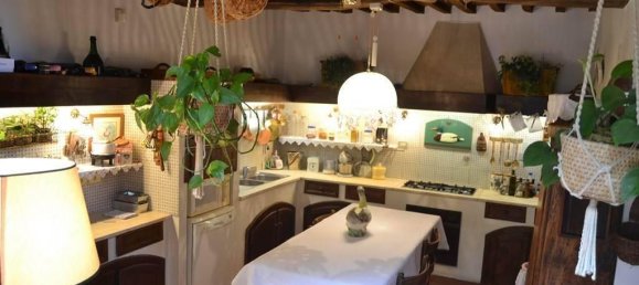 8 rooms House in Siena, Italy No. 32835 10