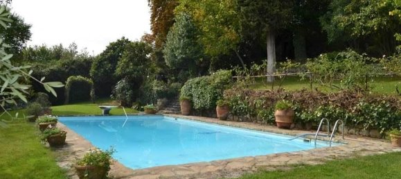 8 rooms House in Siena, Italy No. 32835 16