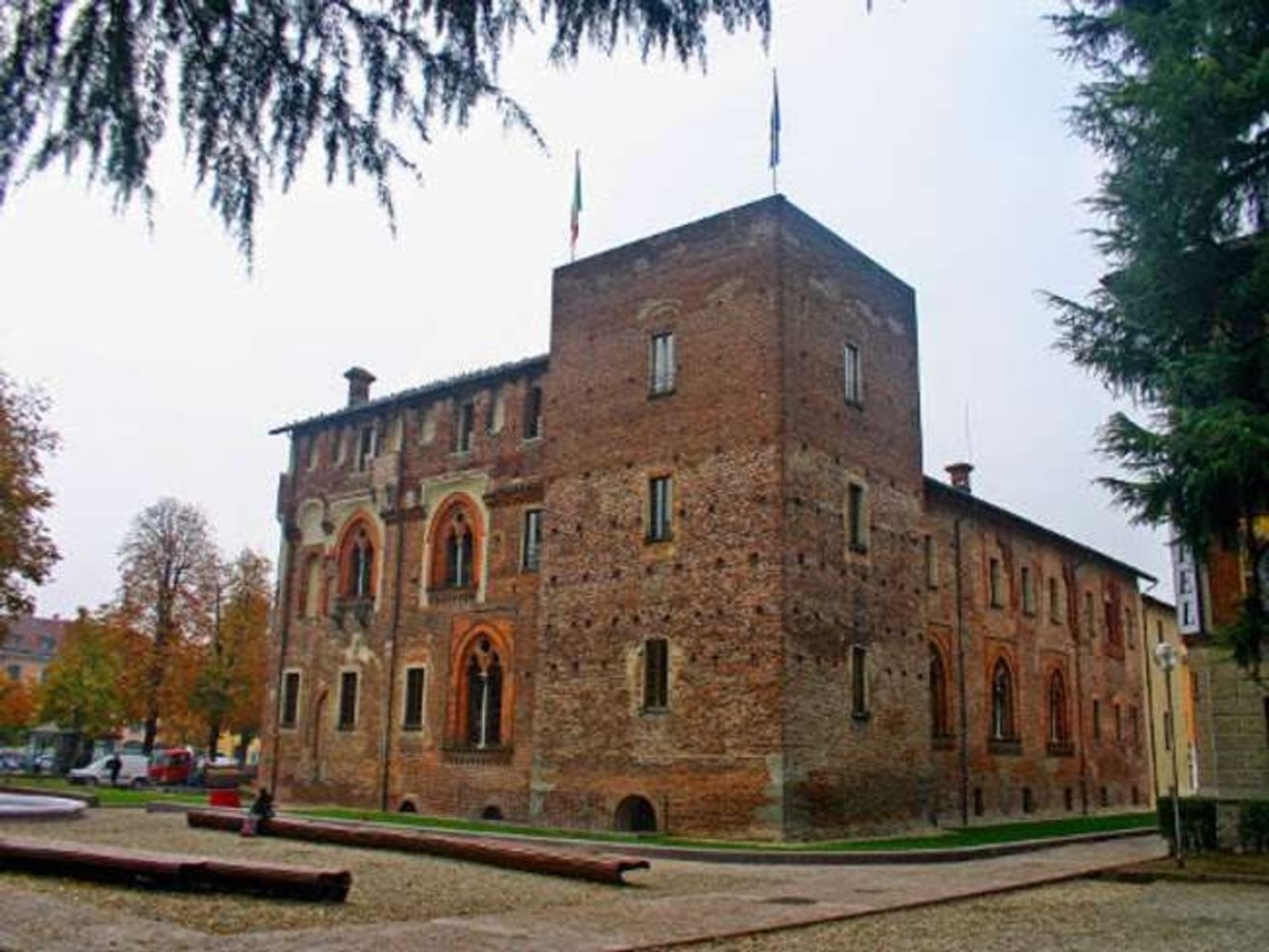 4 bedrooms Apartment in Abbiategrasso, Italy No. 318500